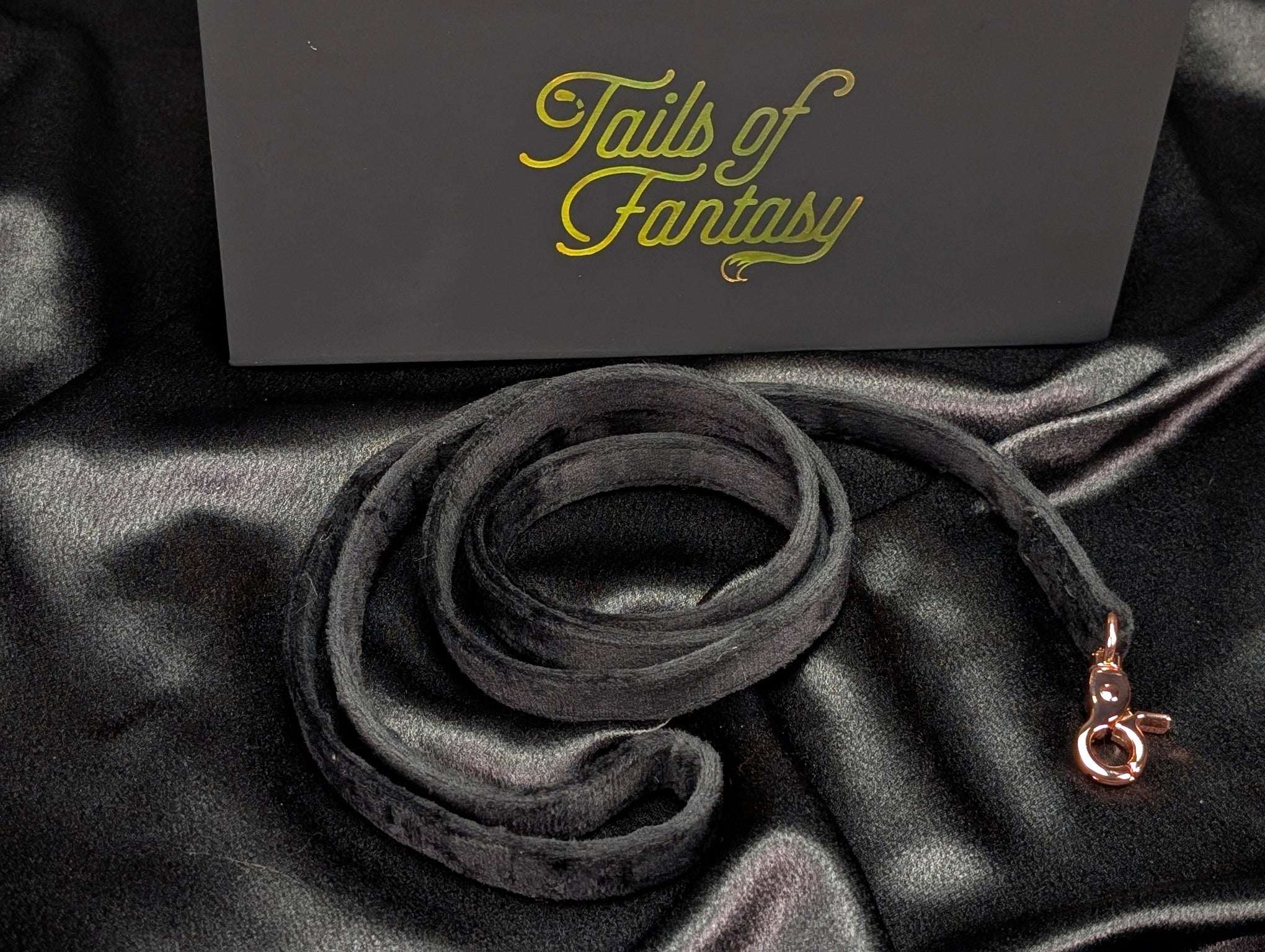 velvet-leashes fantasy accessory