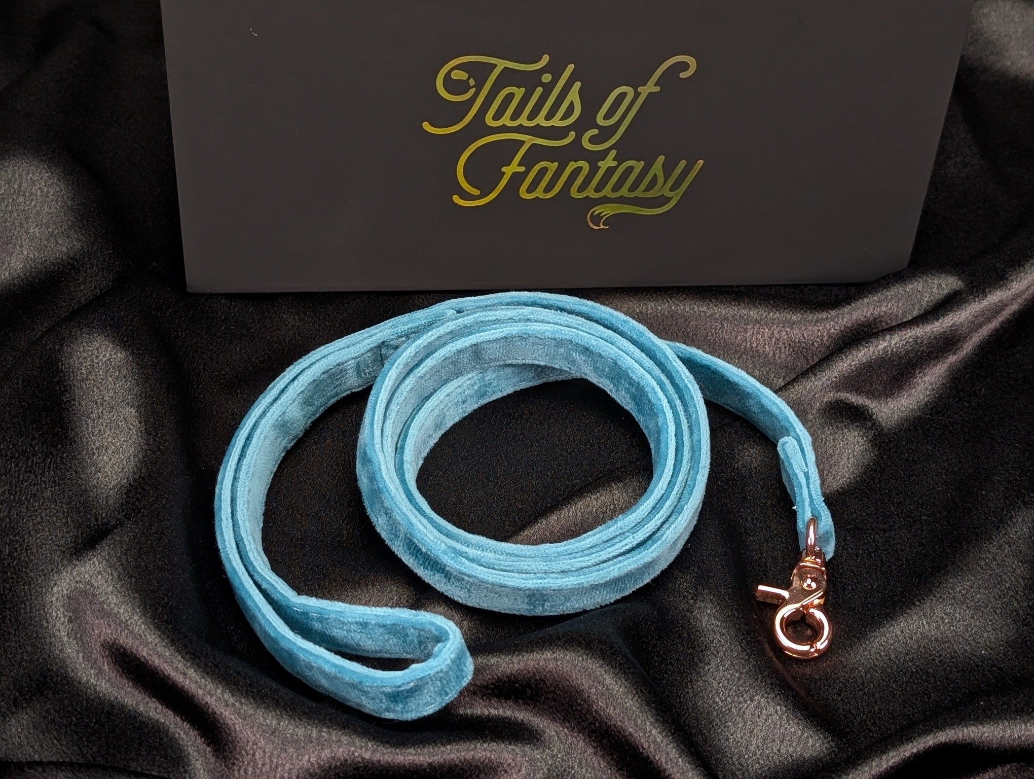 Velvet Leash