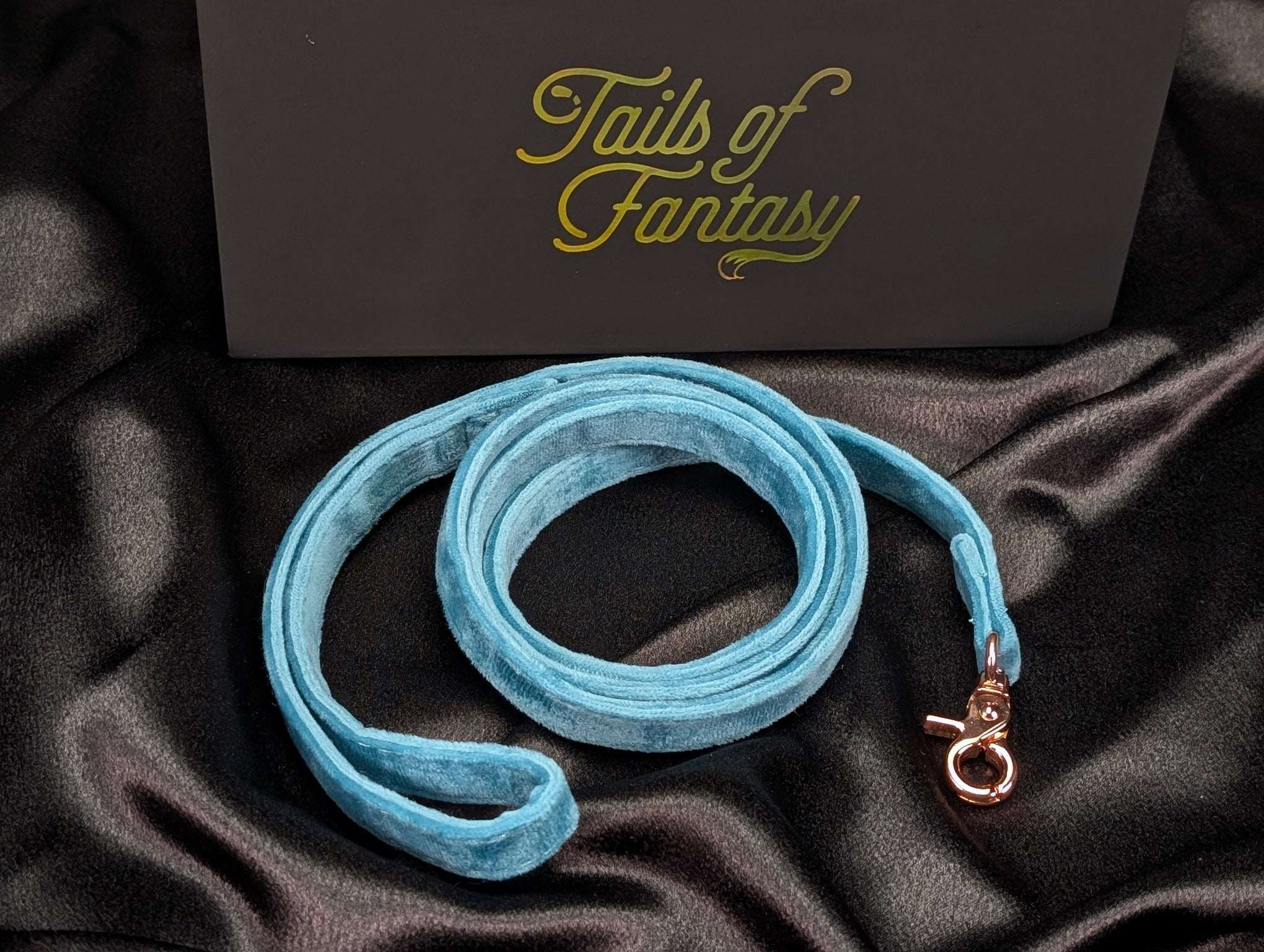velvet-leashes fantasy accessory
