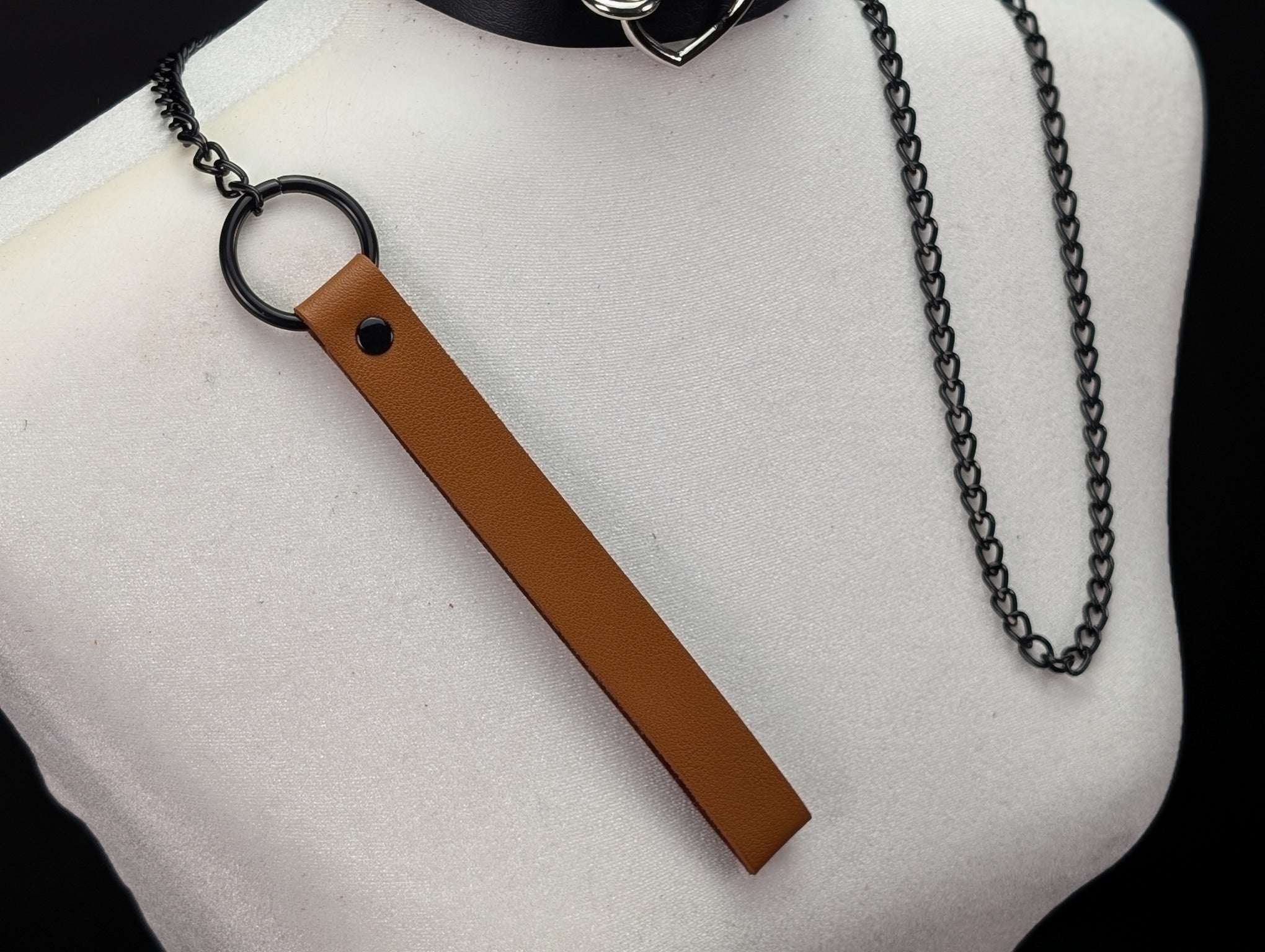 Faux Leather Handle Chain Leash