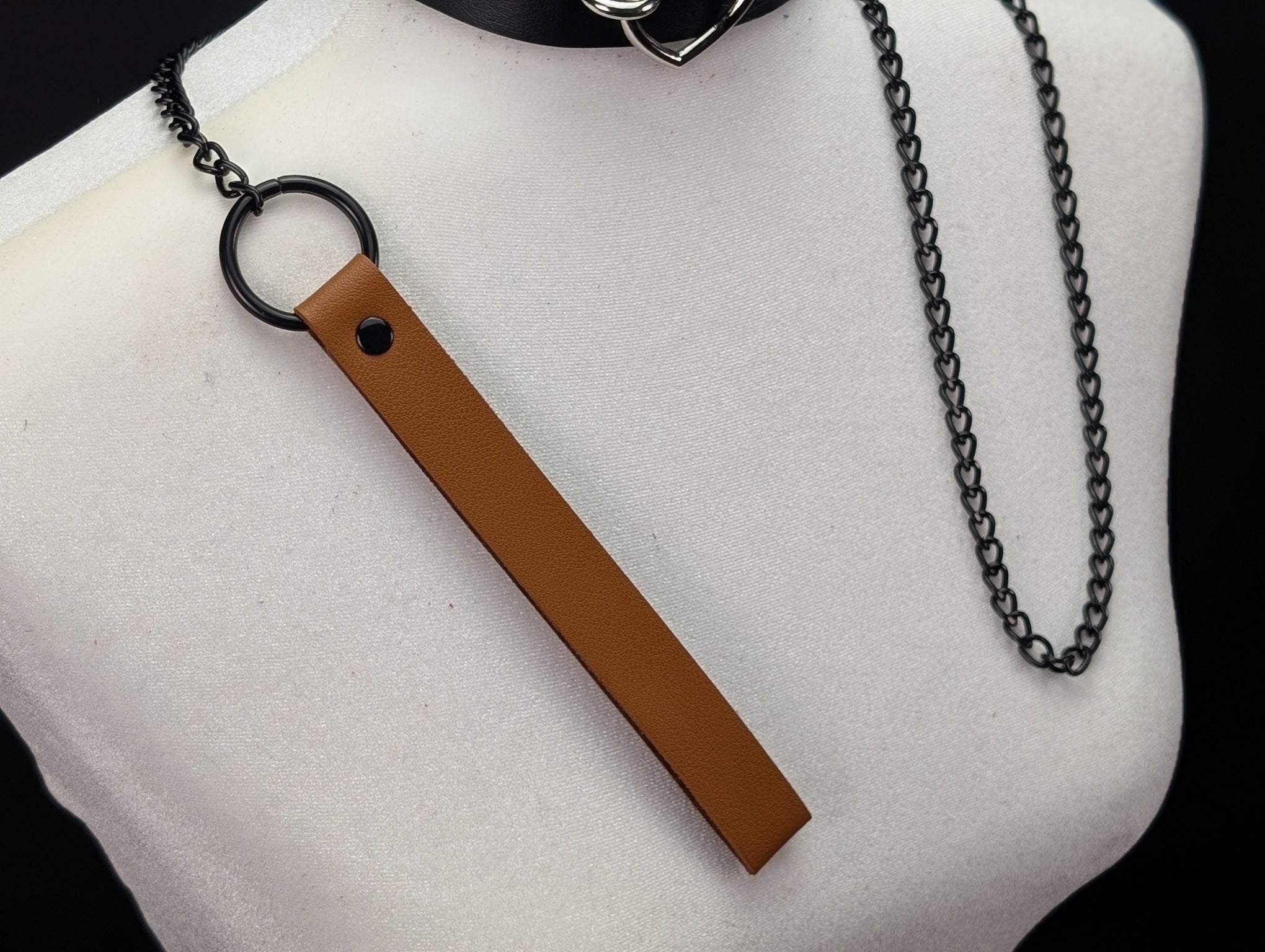 Faux Leather Handle Chain Leash