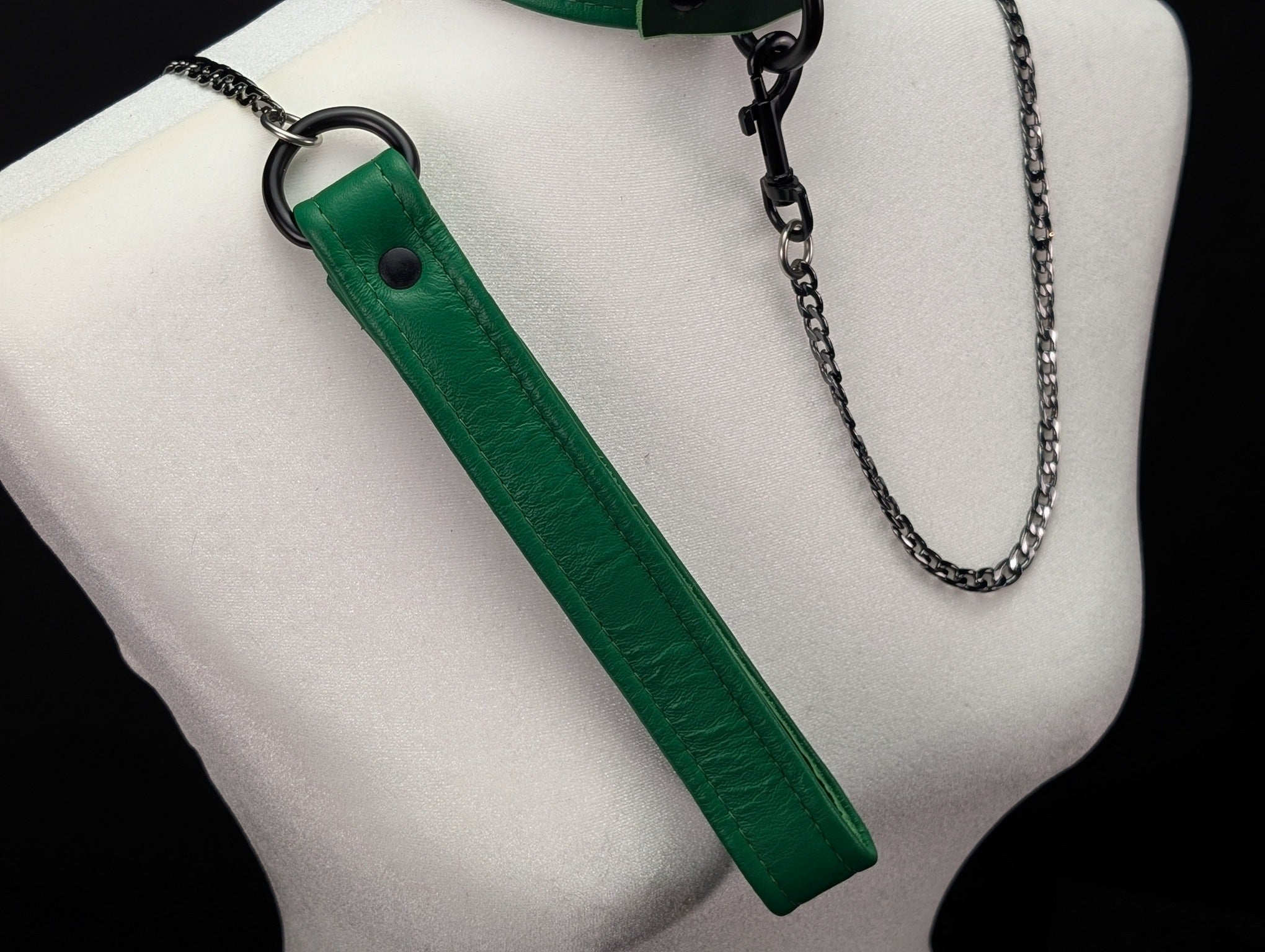 Tri-Fold Leather Handle Chain Leash
