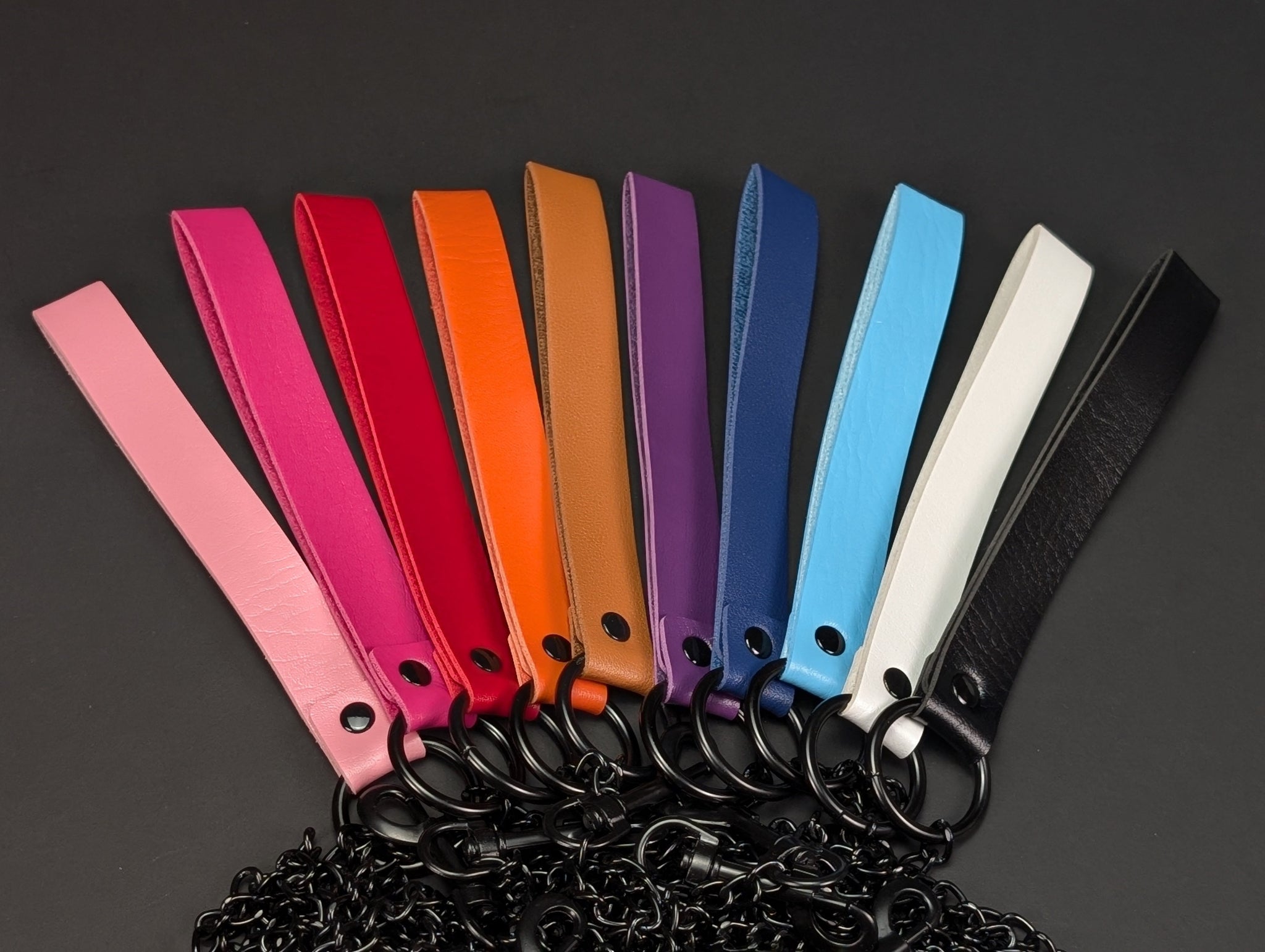 Faux Leather Handle Chain Leash