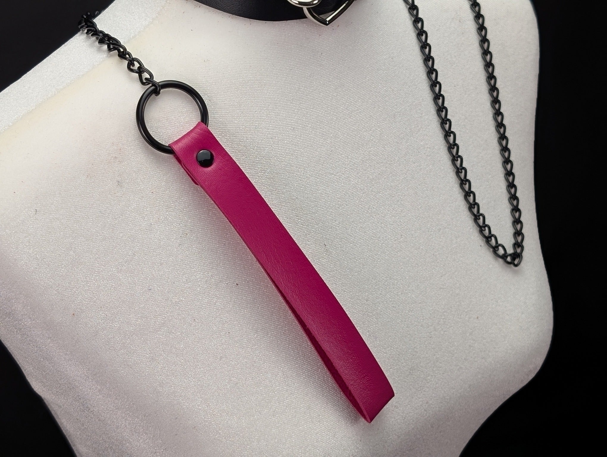 Faux Leather Handle Chain Leash