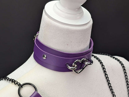 leather-heart-collar in purple for cosplay, furry fandom and costume wear