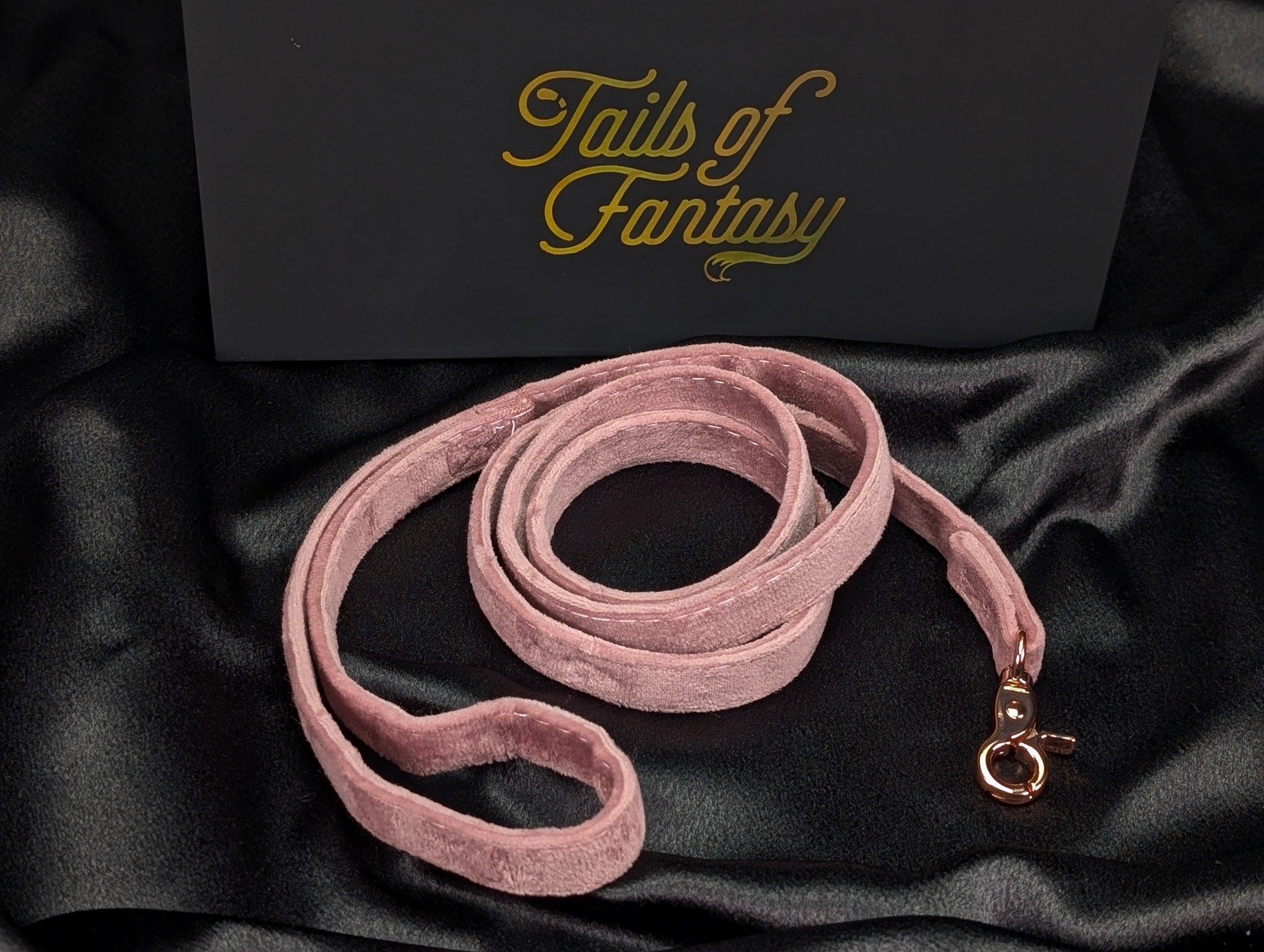 Velvet Leash