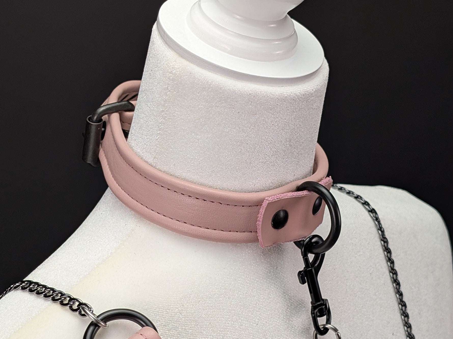 1-tri-fold-leather-collars fantasy accessory