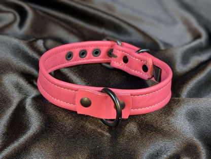 1-tri-fold-leather-collars fantasy accessory