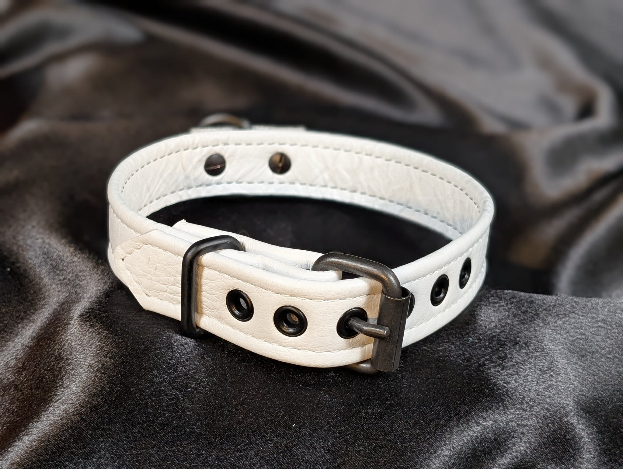 Tri-Fold Leather Collars - 1 inch