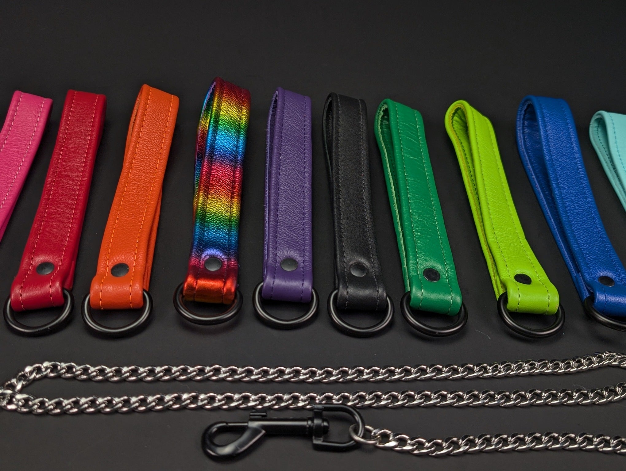 Tri-Fold Leather Handle Chain Leash